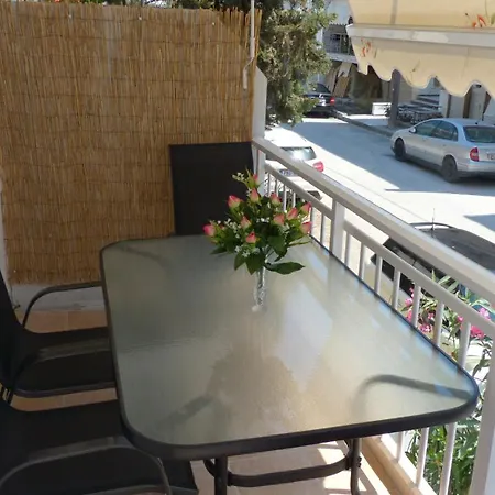 Apartament White 70m From The Sea *